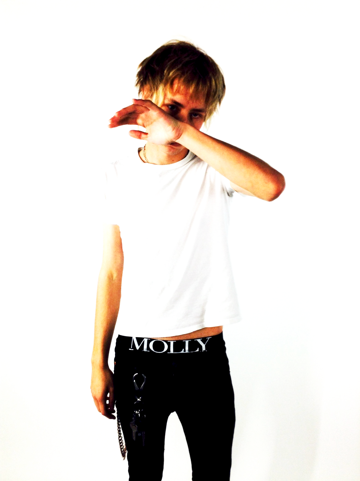 MOLLY DRAWLS