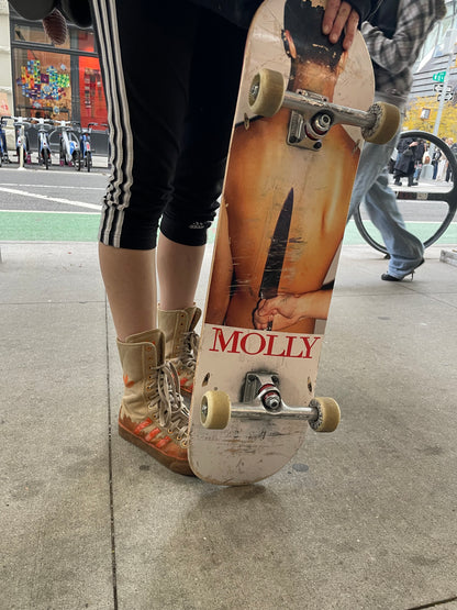 Molly Skatedeck